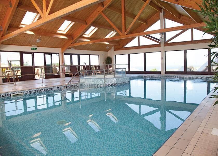 Pool/Beach Area
