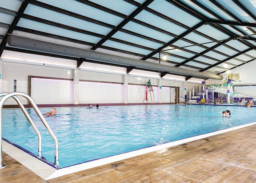 Pool/Beach Area