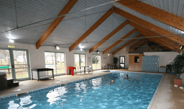Pool/Beach Area
