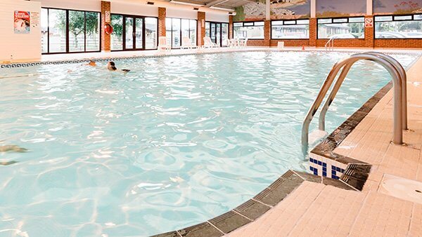 Pool/Beach Area