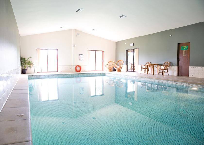 Pool/Beach Area