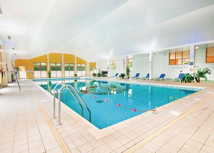 Pool/Beach Area