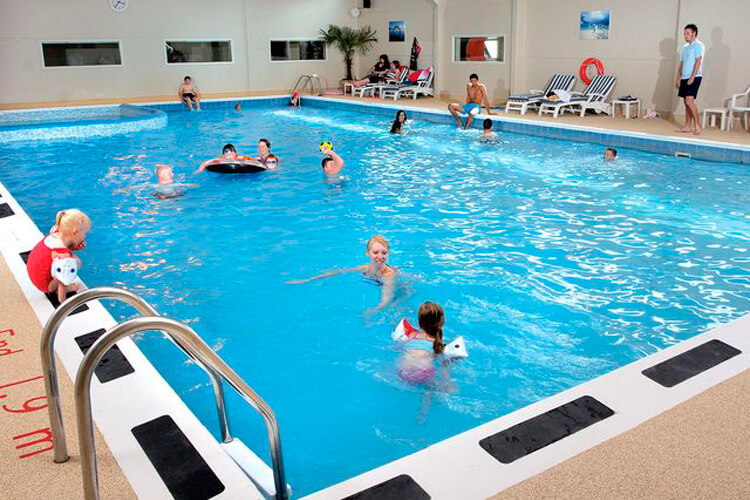 Pool/Beach Area